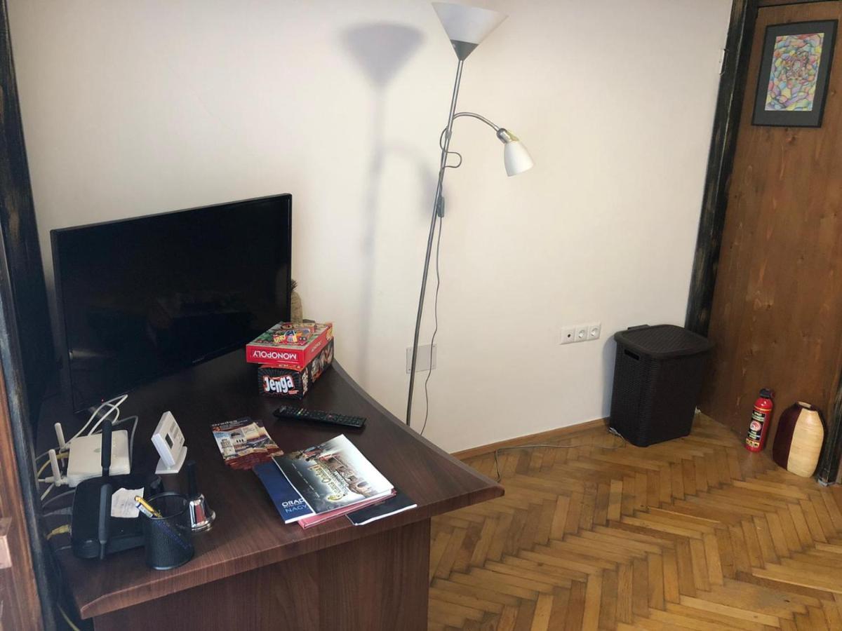 Appartement Dalina'S Art Corner à Oradea Extérieur photo
